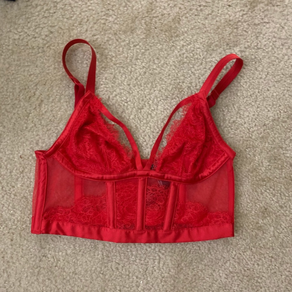 SOLD Victoria’s Secret NWOT S bustier corset top